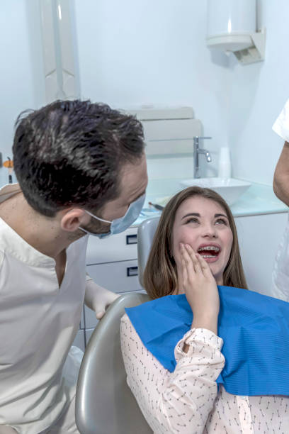 Best Emergency Treatment for Toothache in Somerset, TX